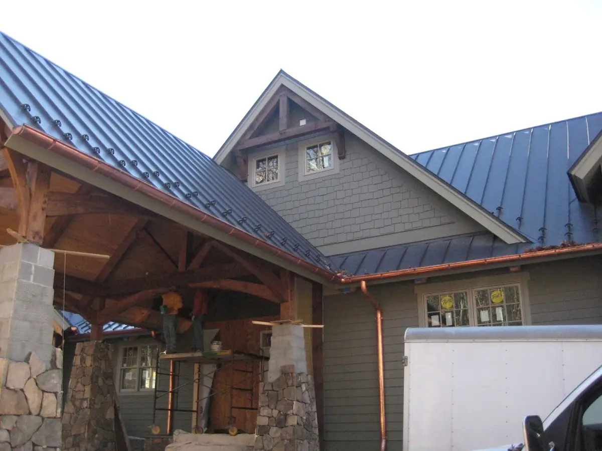 Craftsman Roofing team delivering quality roofing work in Tome Estates